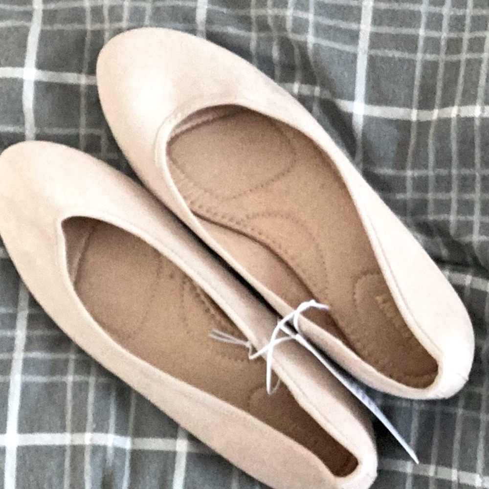 Beige neutral tan flats no offers